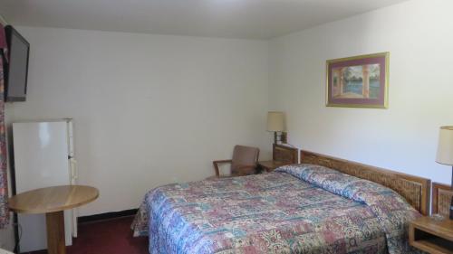 Eagle Rock Motel - photo 18