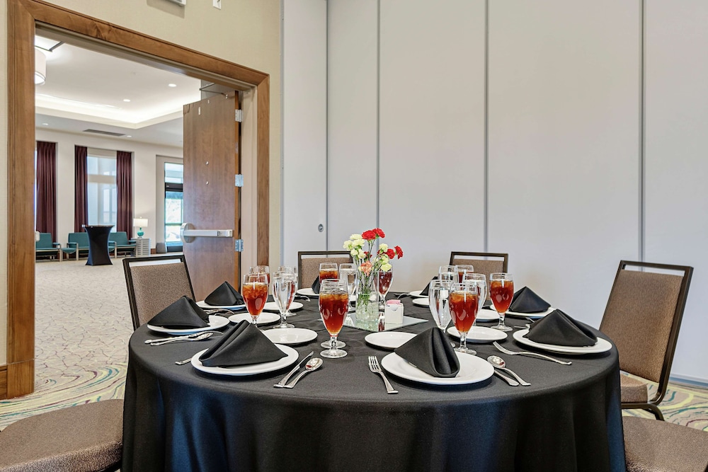 Hilton Garden Inn Edmond Oklahoma City North OK - photo 61