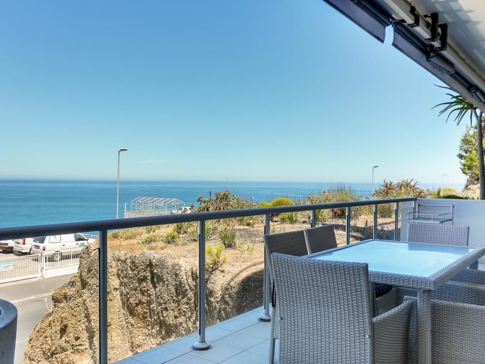 Dunmore Place — 4-Star Luxury Hotel in Cape Town, South Africa