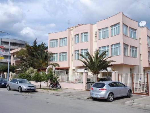 Franco Il Conte - carbon neutral hotel in Bagheria