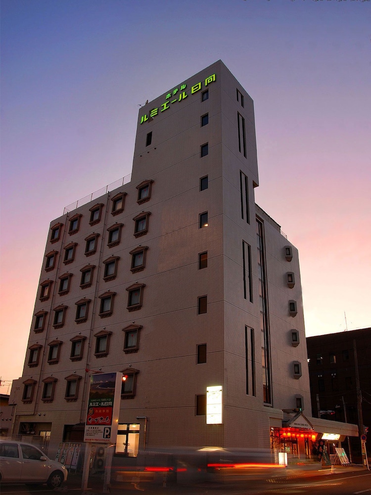 Rumieru Hyuga - carbon neutral hotel in Hyuga