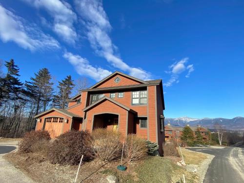 P5 Ski in Ski out rare find Presidential View single family with garage pool table ping pong - photo 48