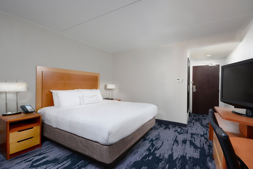 Fairfield Inn & Suites by Marriott Charlottesville North - photo 13