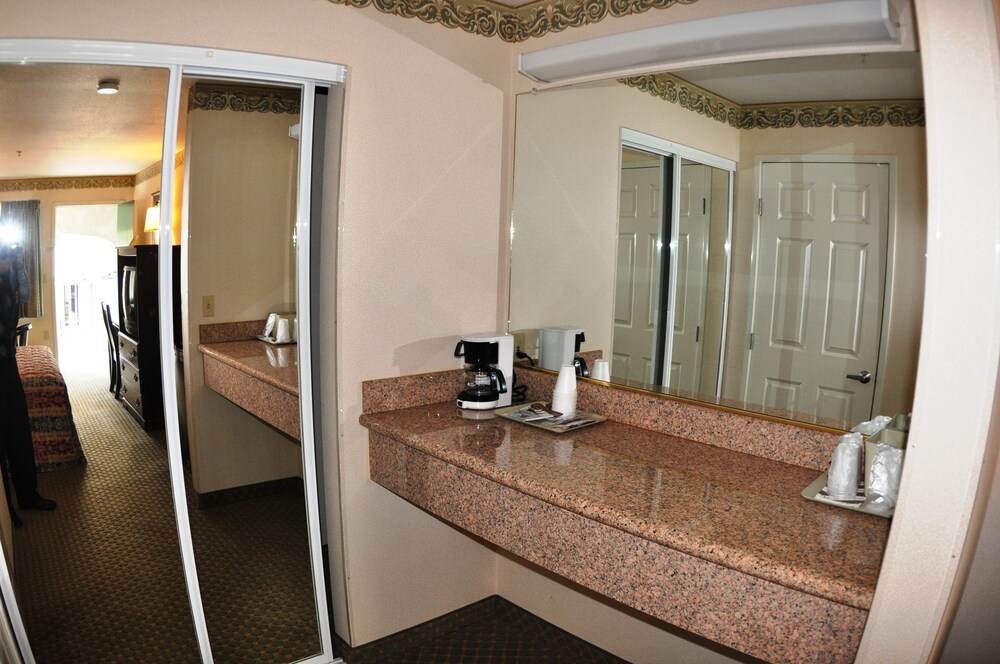 SureStay Hotel by Best Western Castro Valley - photo 17