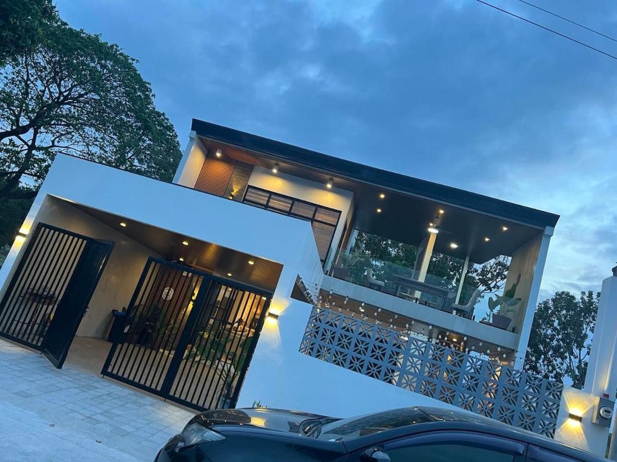 Serenemiacasa Affordable But Luxurious Staycation