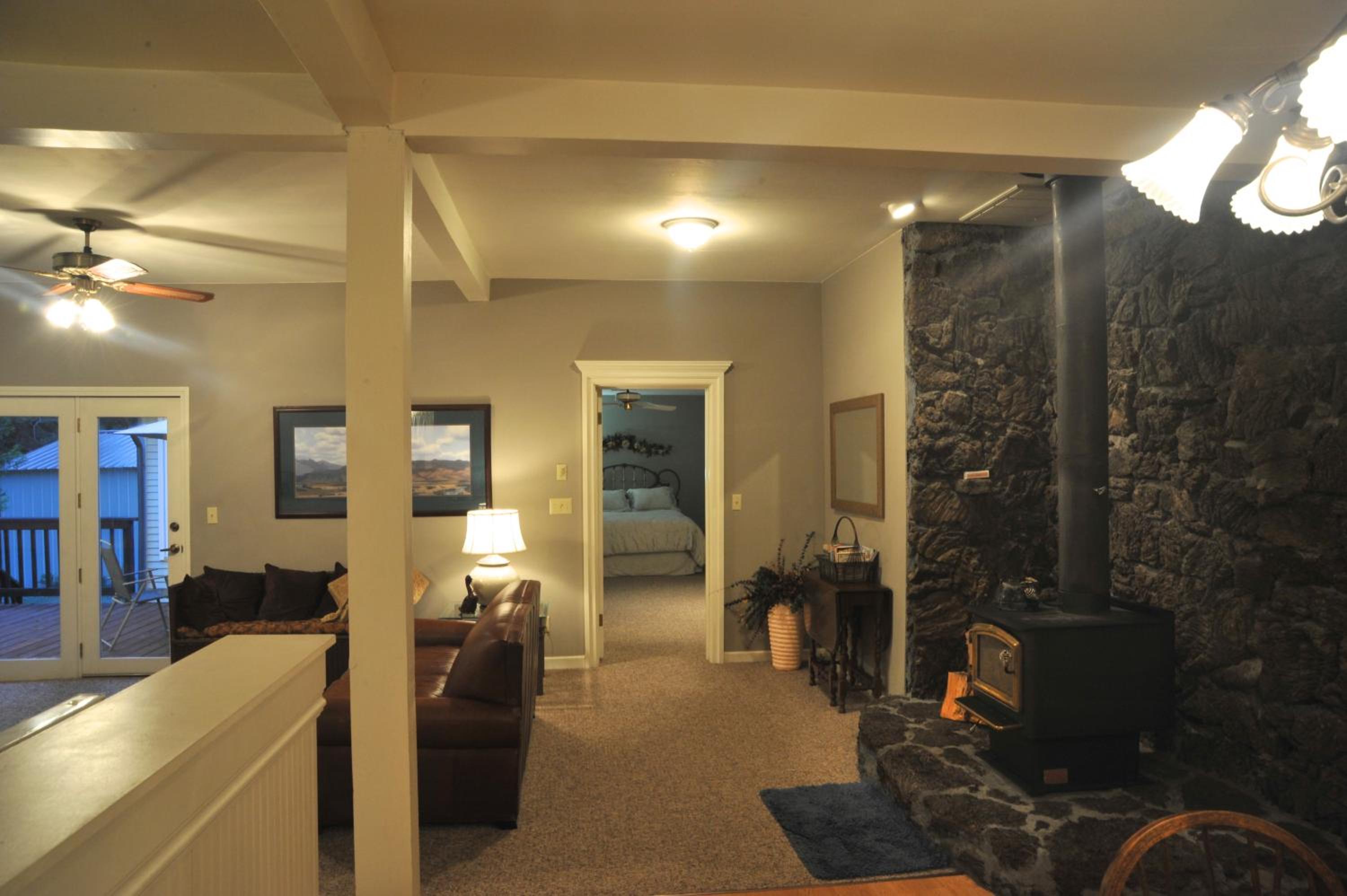 McCloud Hotel - photo 28