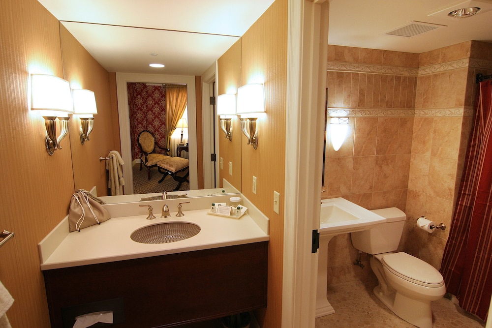 Charley Creek Inn - photo 30