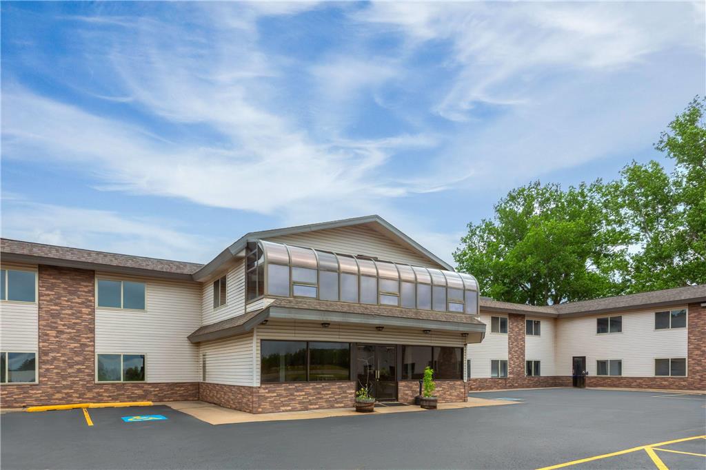 Baymont by Wyndham Iron Mountain - photo 3
