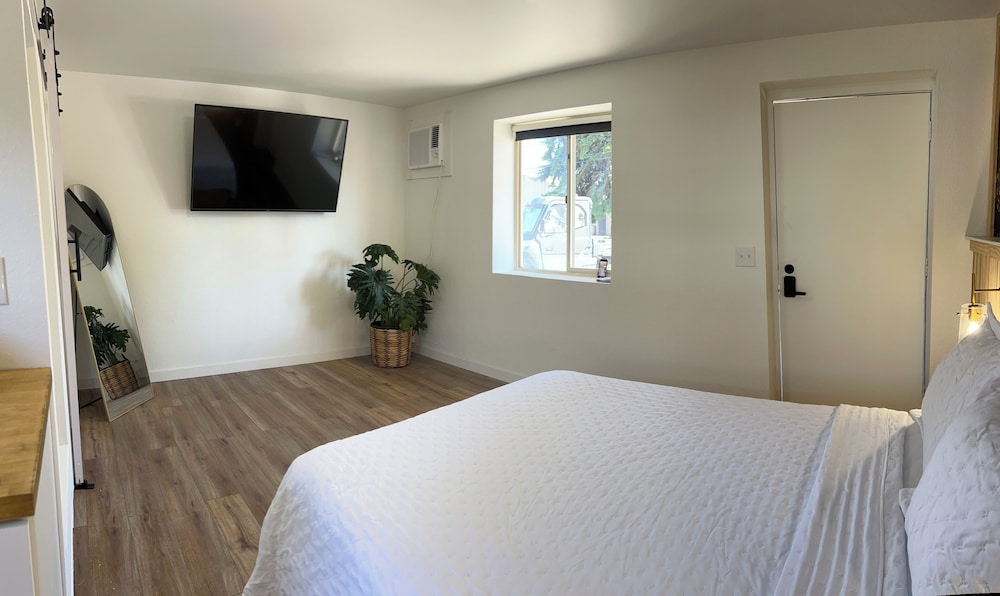 Chewelah Motel and RV Park - photo 18