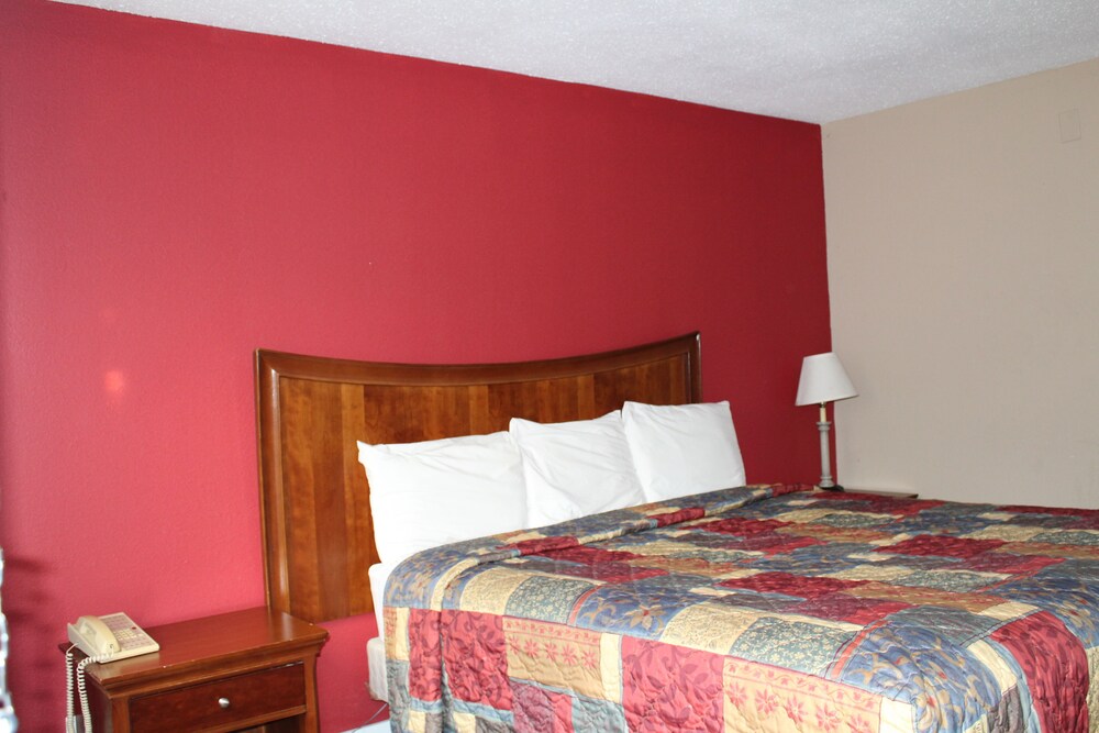 Airport Inn Chattanooga - photo 18