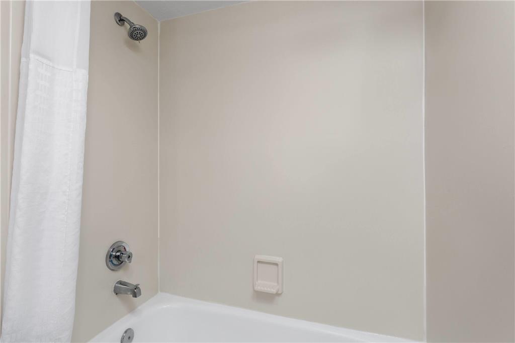 La Quinta Inn & Suites by Wyndham Ft Lauderdale Cypress Cr - photo 14