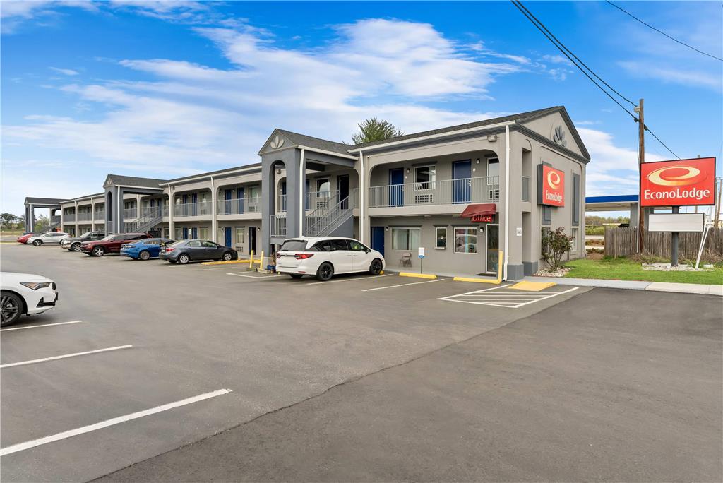 Econo Lodge Fredericksburg near I 95 - photo 3