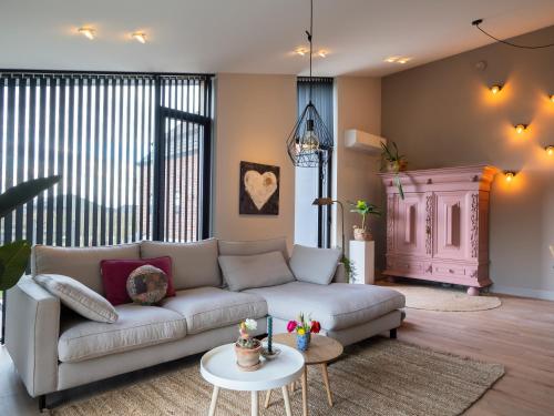 B&B 't Oventje — 4-Star Luxury Hotel in Zeeland, Netherlands