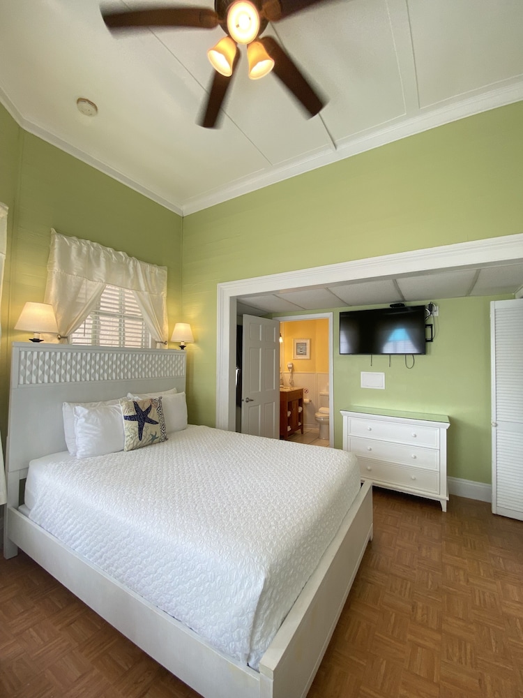 The Palms Hotel - photo 18