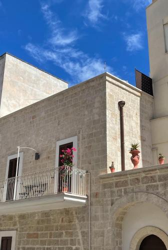 Casa Oberdan private parking — 4-Star Luxury Hotel in Monopoli, Italy
