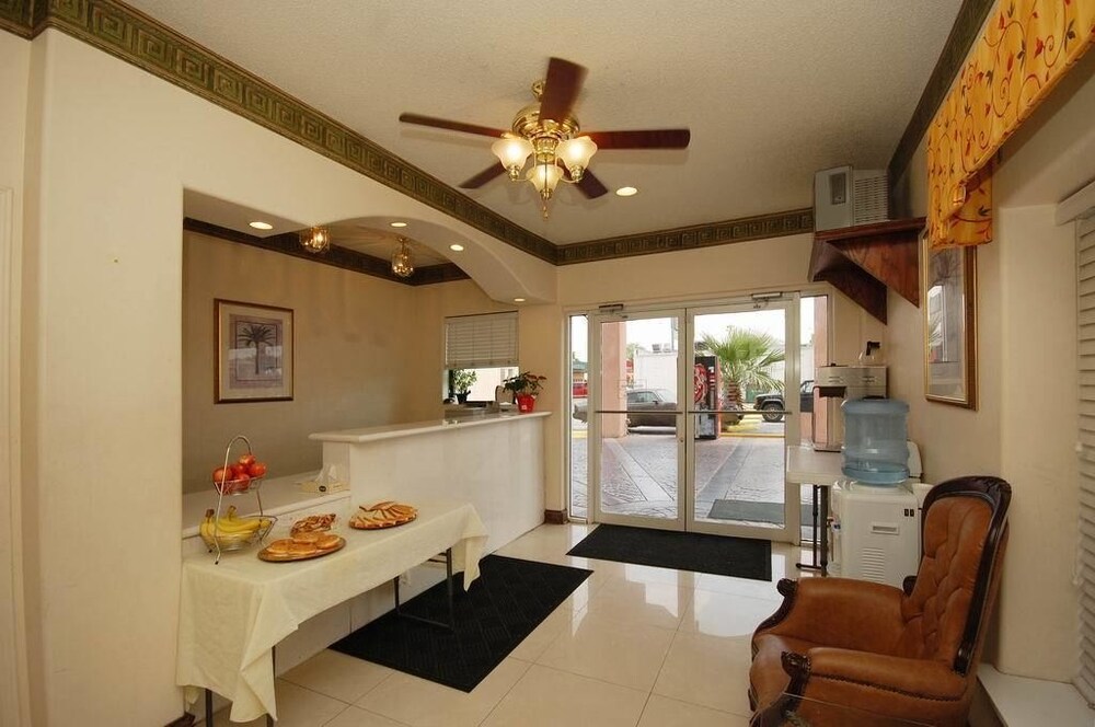 La Copa Inn McAllen - photo 3