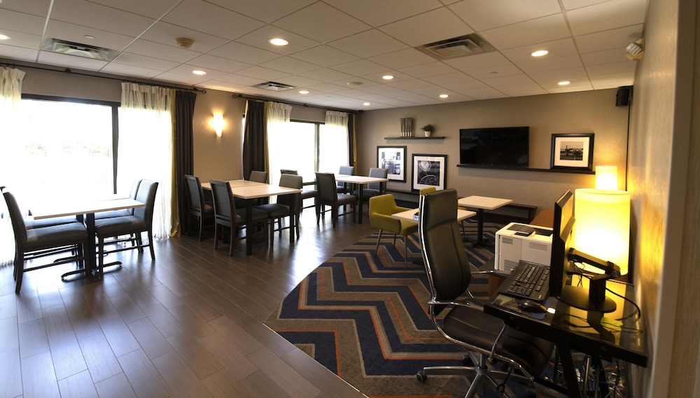 Hampton Inn Ridgefield Park - photo 50