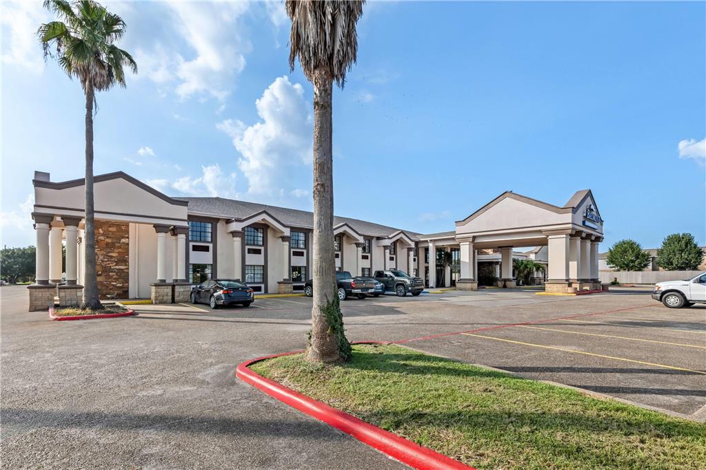 Baymont by Wyndham Port Arthur Groves Area - photo 3