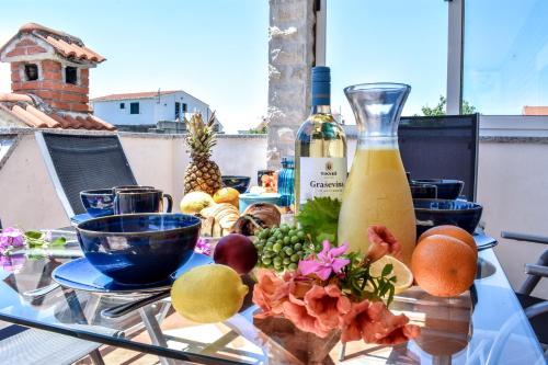 Blue Swan Residence Central Pirovac Beach Netflix — 4-Star Luxury Hotel in Pirovac, Croatia