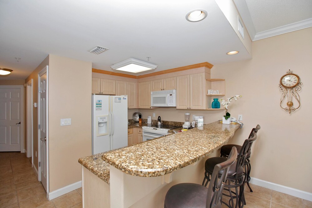 Boardwalk Beach Resort by Panhandle Getaways - photo 26