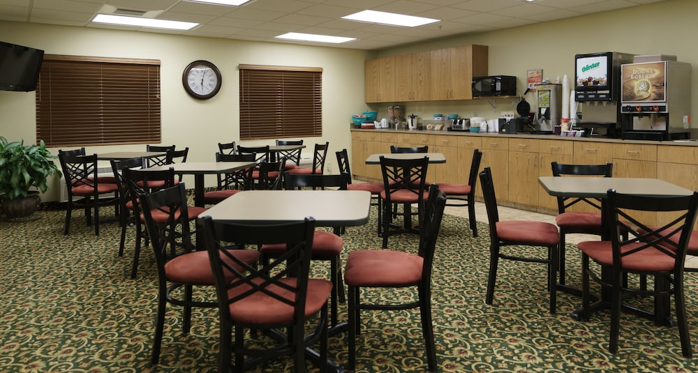 Supertel Inn & Conference Center - photo 14