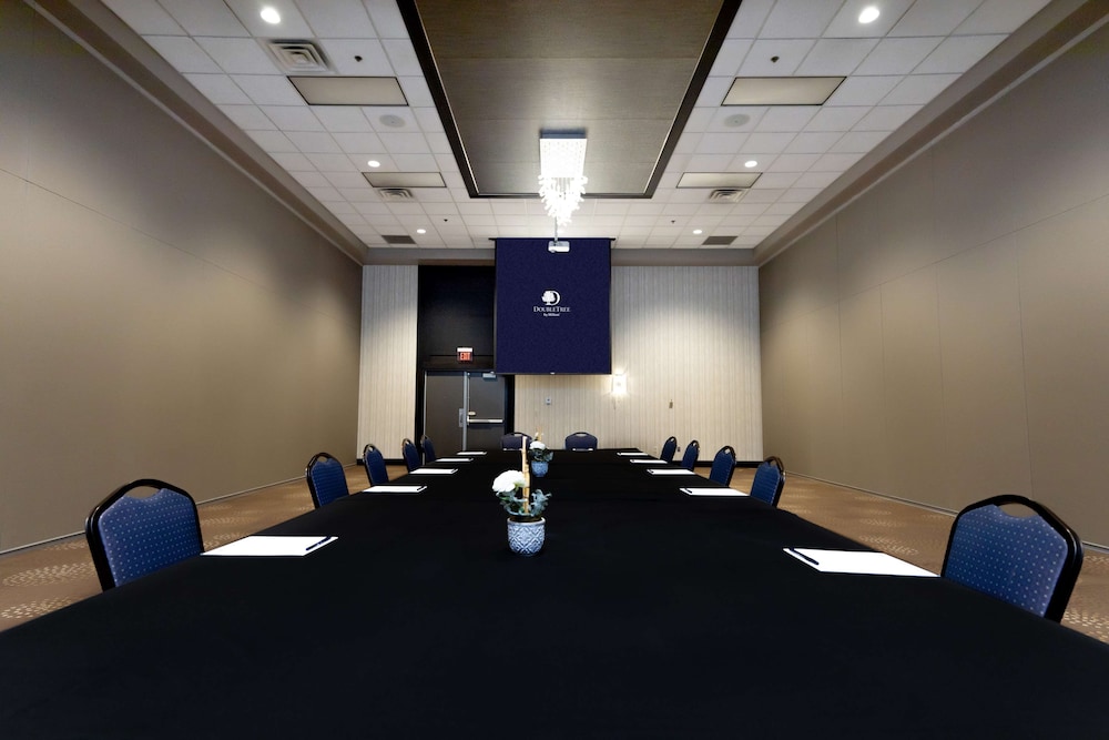 DoubleTree by Hilton Hotel Bloomington - photo 124