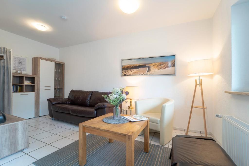 Badeweg 4 Strandbutze — 4-Star Luxury Hotel in Scharbeutz, Germany
