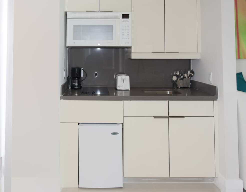 MIA Luxe Properties at Mutiny Park Condominium Hotel - photo 26
