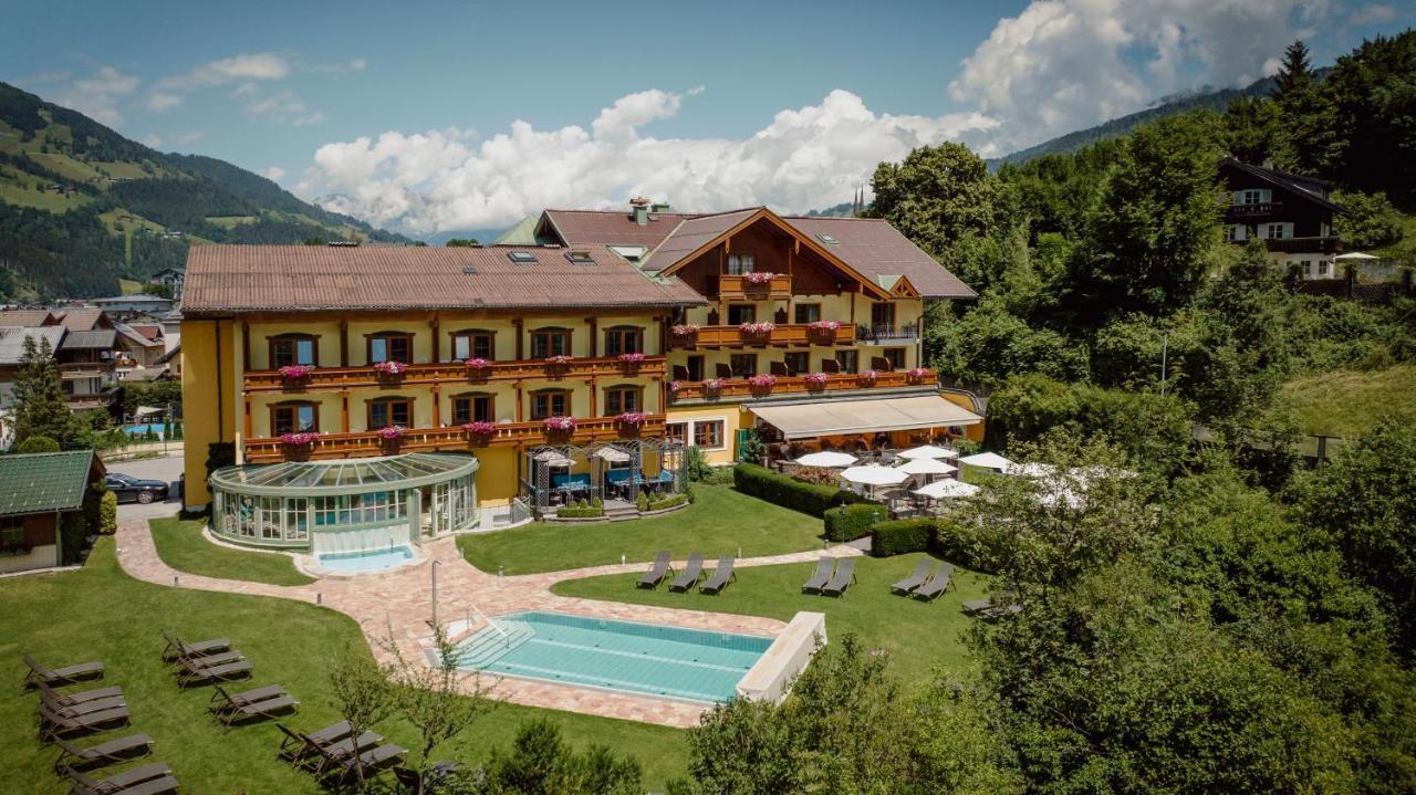 Hotel Lerch — 4-Star Luxury Hotel in Sankt Johann Im Pongau, Austria