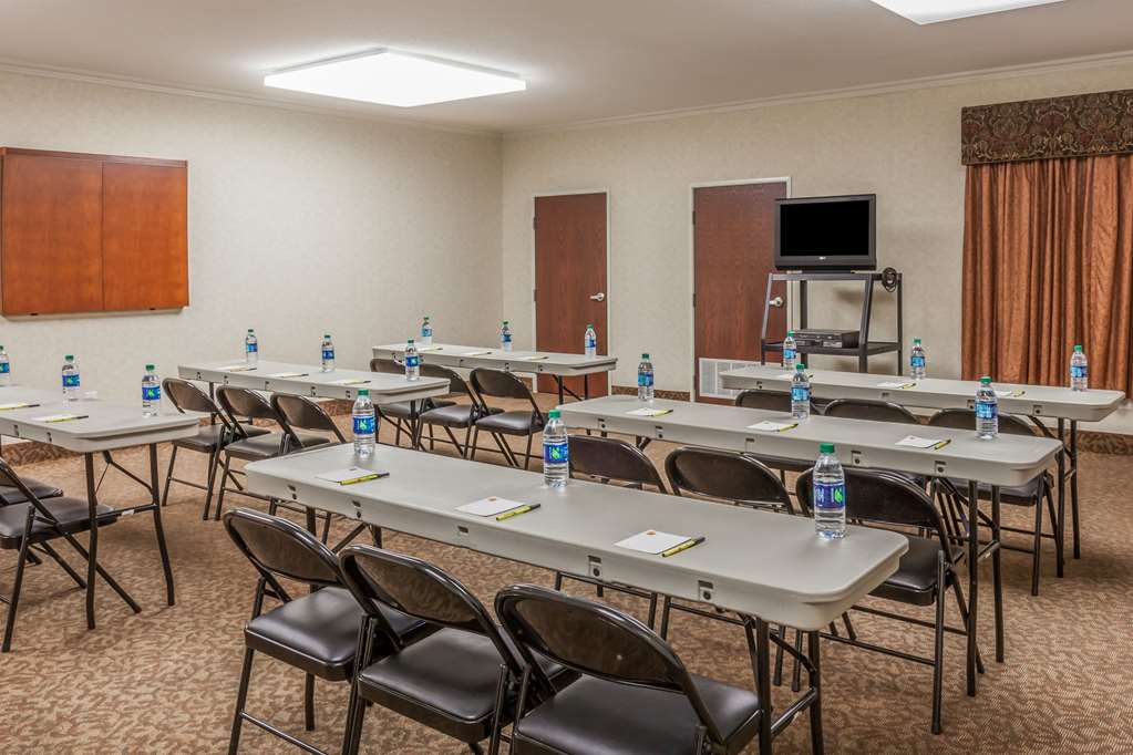 Super 8 by Wyndham Hillsboro TX - photo 14