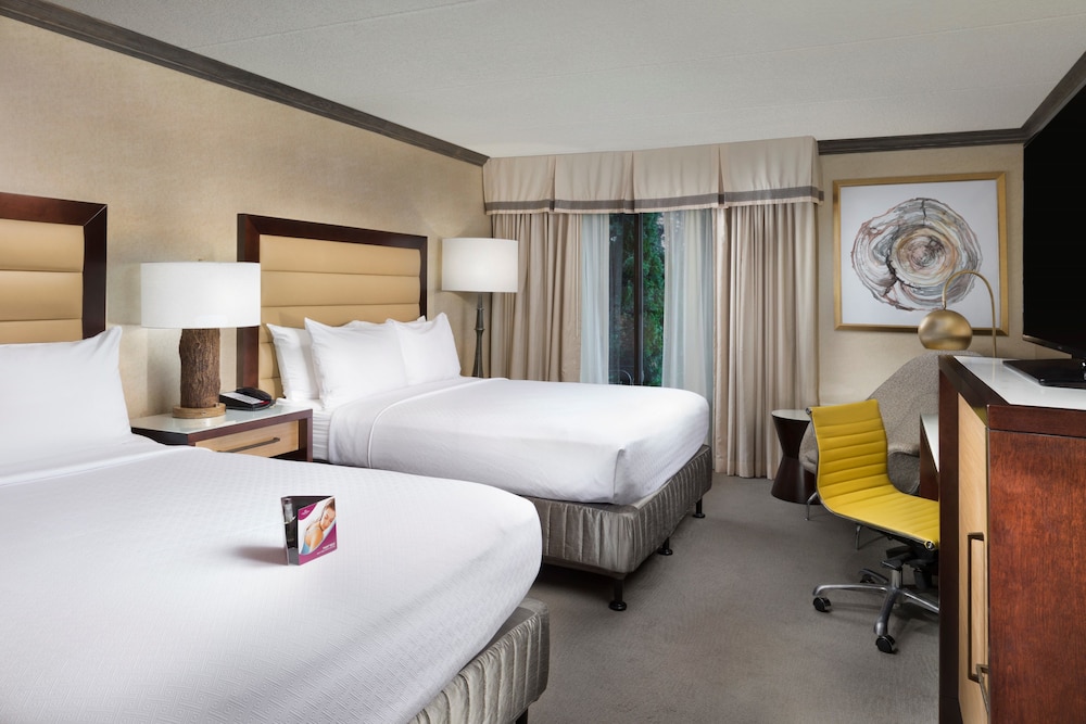 Crowne Plaza Resort Asheville an IHG Hotel - photo 5