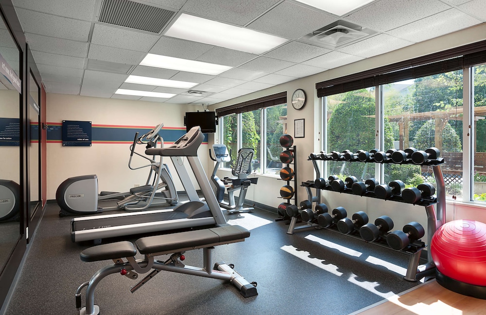 Hampton Inn & Suites Charlotte Pineville - photo 29