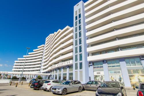Atlantic Sun & Love Apartment — 4-Star Luxury Hotel in Portimao, Portugal
