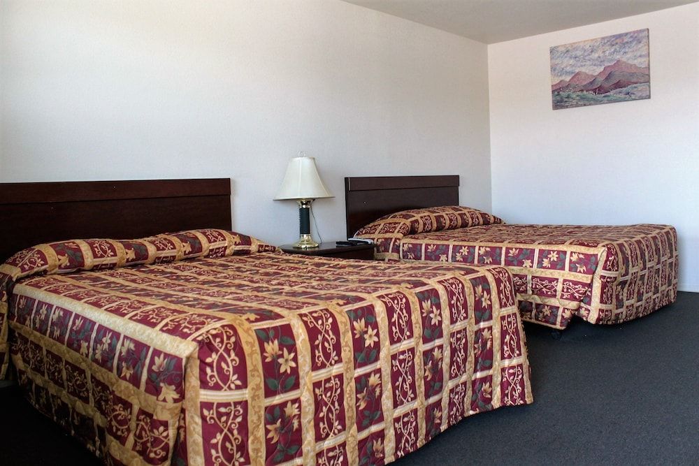 Adobe Inn Motel - photo 4