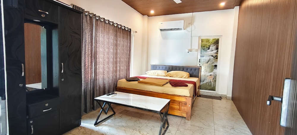 Moon Light Resort - carbon neutral hotel in Idappadi
