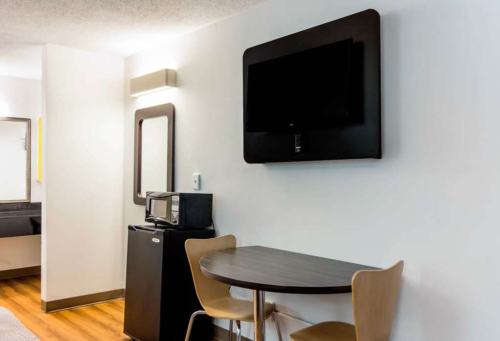 Motel 6 Lagrange GA - photo 10