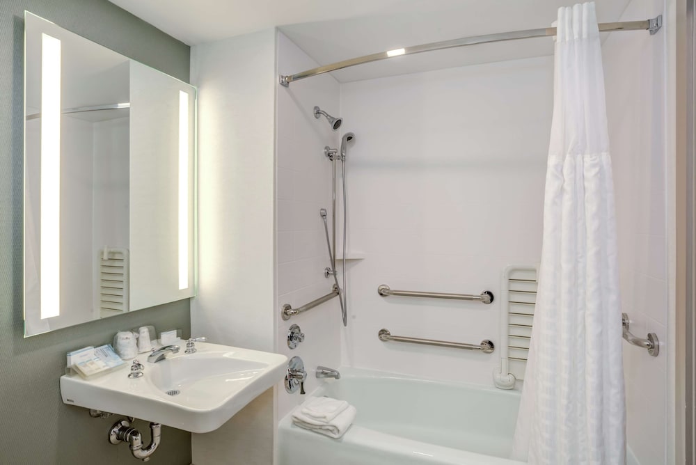 Hilton Garden Inn Boston Waltham - photo 21