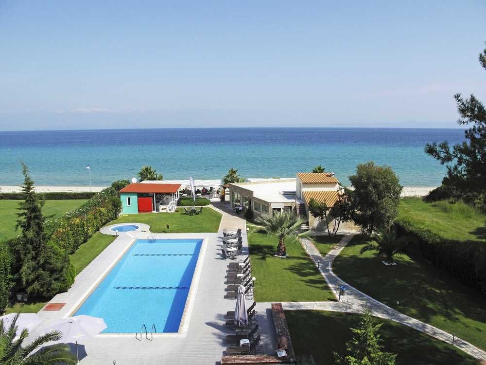 Azur Hotel - carbon neutral hotel in Kassandreia