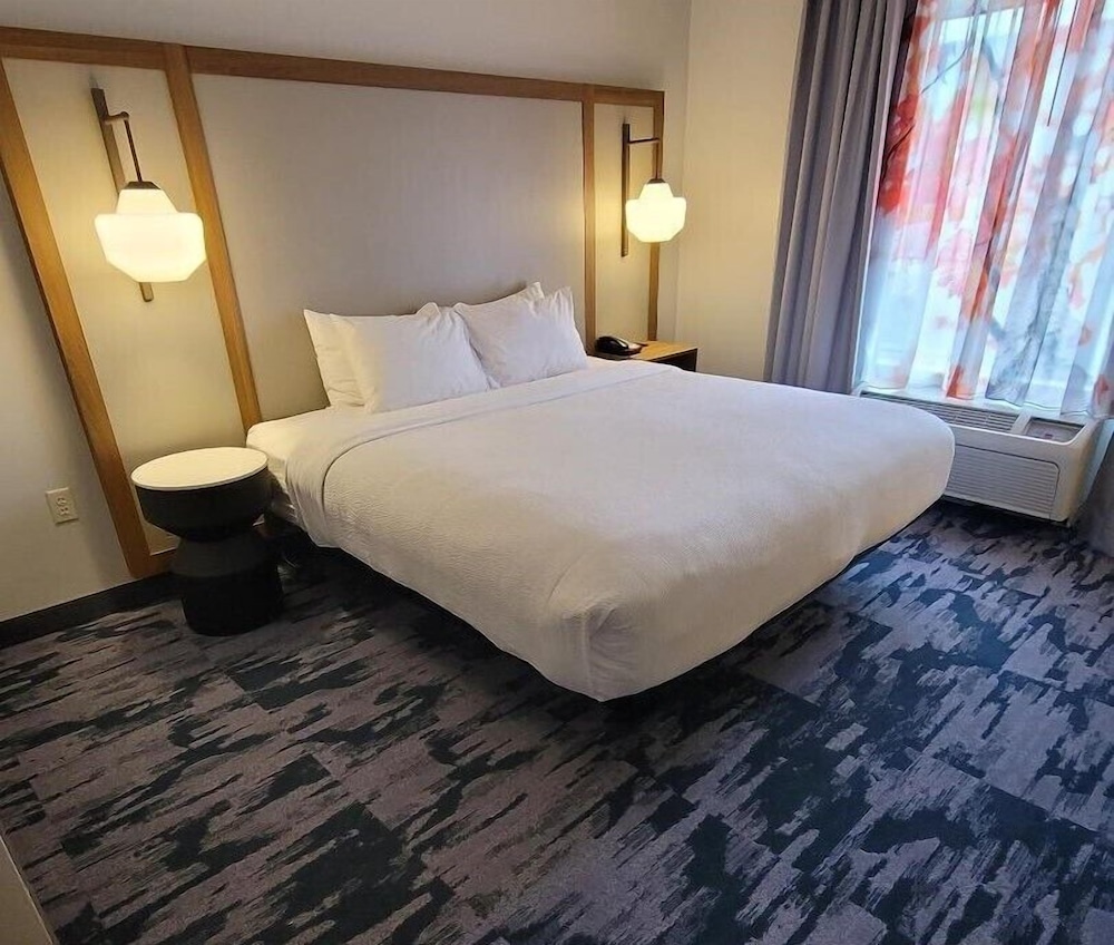 Fairfield Inn & Suites by Marriott Fort Wayne - photo 13