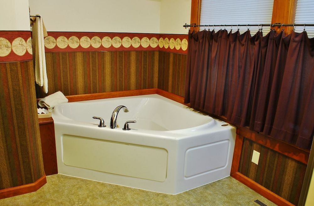 Arbor Hill Inn - photo 6