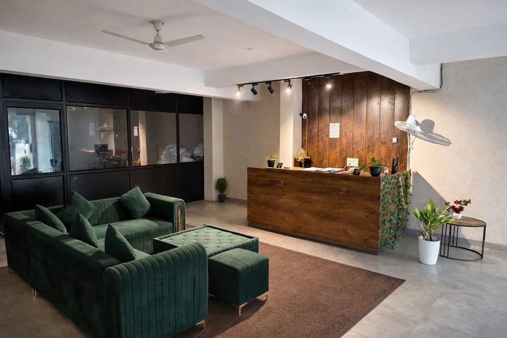 Hotel Stayzzy Bloom — Noida — photo 5