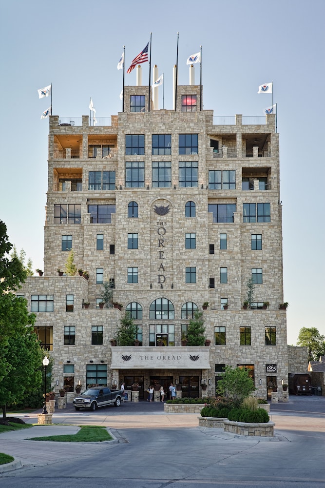 The Oread Lawrence Tapestry Collection by Hilton - photo 145