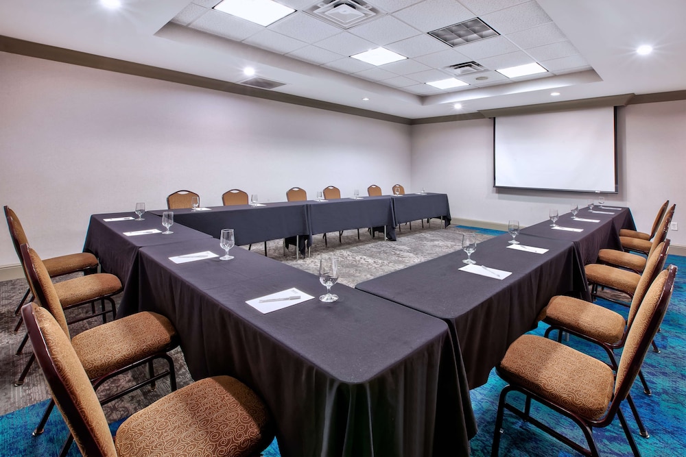 Hilton Garden Inn Dayton Beavercreek - photo 42