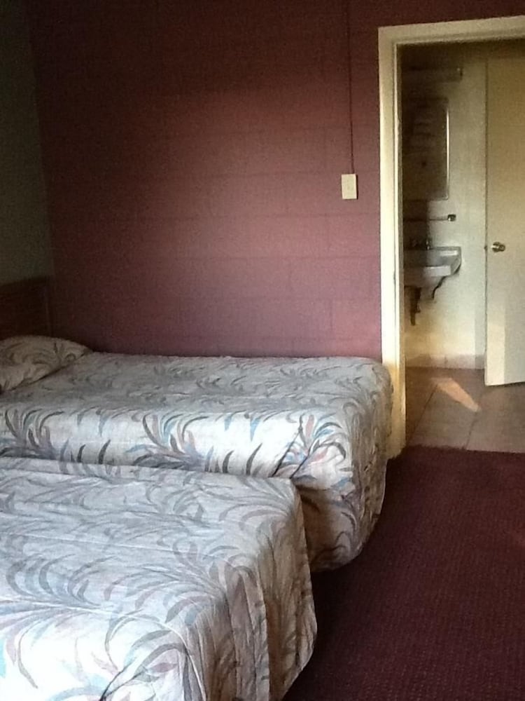 Snowy River Inn - photo 10