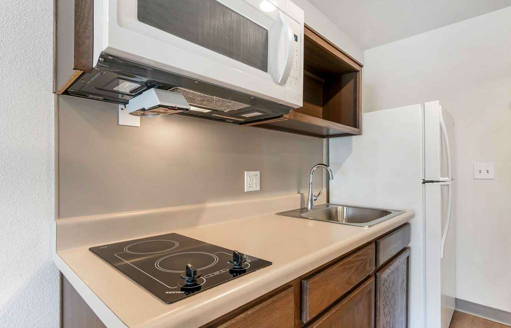 Extended Stay America Suites Portland East - photo 32