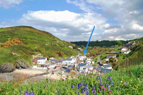 Maelfa Crannog Isaf Llangrannog in Llandysul, United Kingdom
