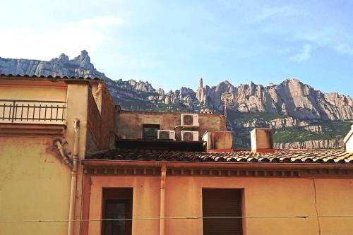 Piso Con Desayuno Incluido Y Vistas a la Montana. — hotel in Monistrol De Montserrat