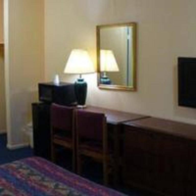 Motel 10 - photo 15