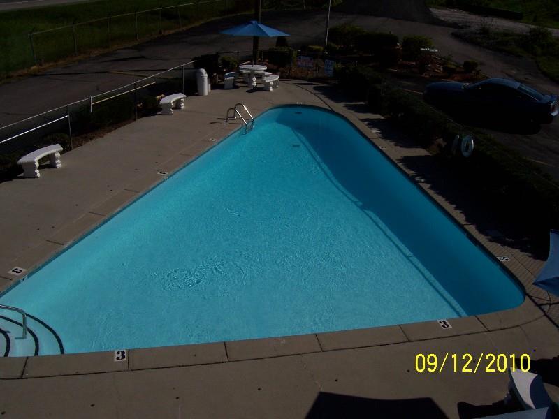 Scottish Inn Knoxville - photo 5