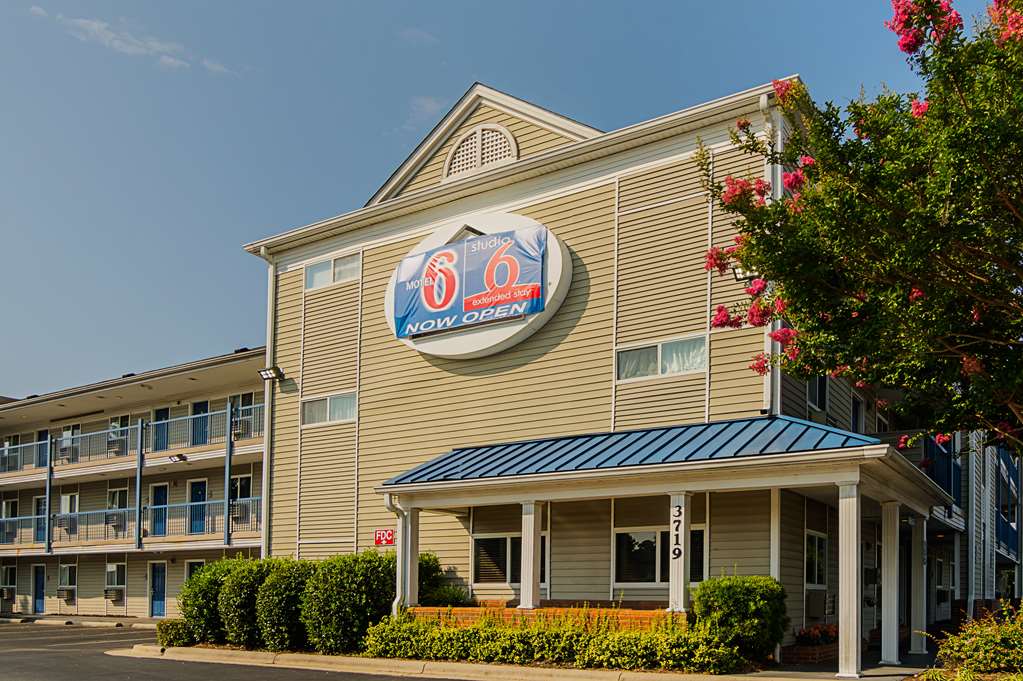 Motel 6 Fayetteville NC Fort Liberty Area - photo 4
